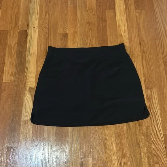 Black skort - Picture 4 of 8
